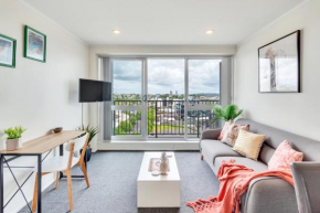 Cityscape Charm Apt w Parking, Views, Pool & Gym